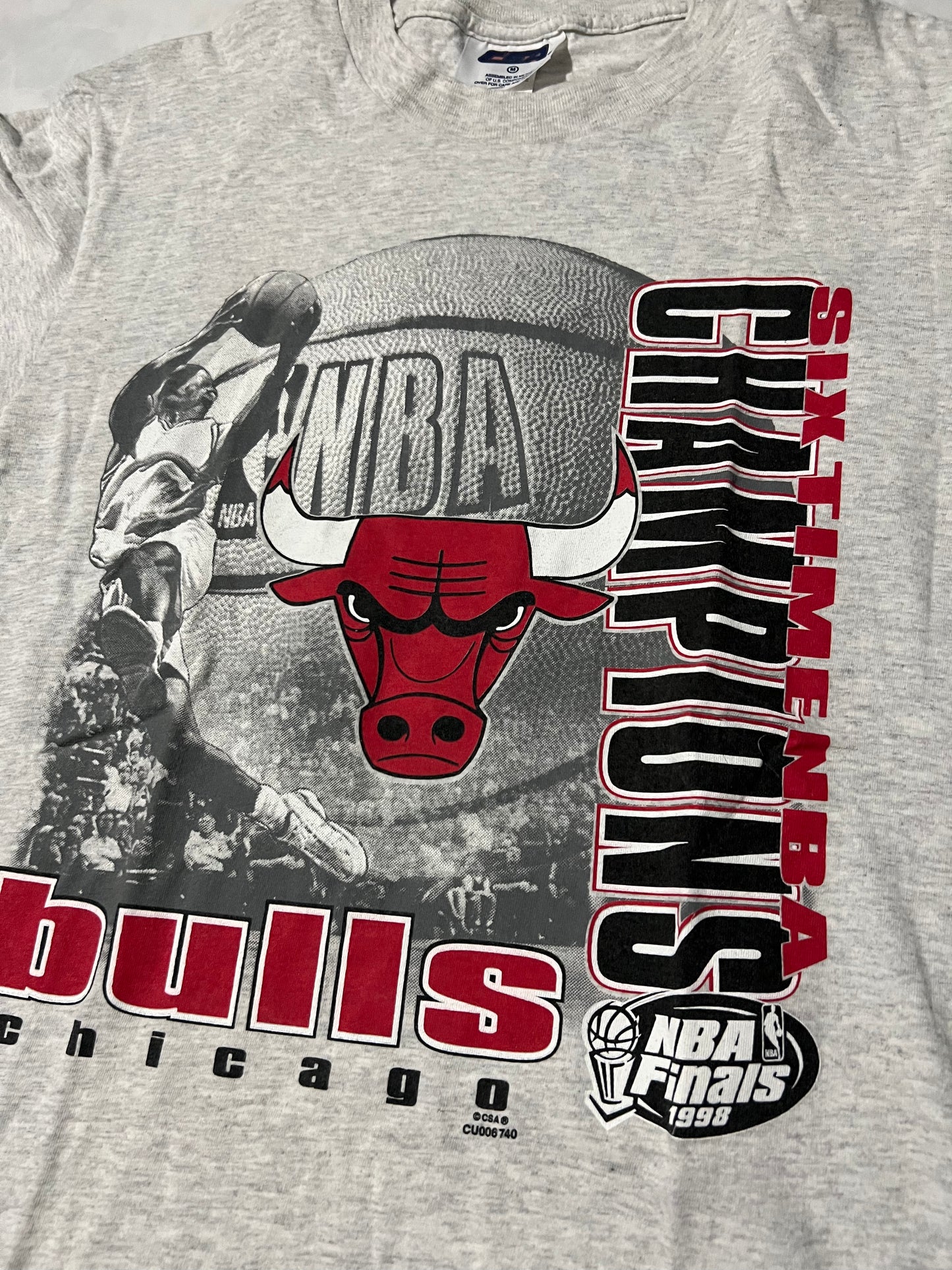 Vintage 90’s Chicago Bulls Champions Tee (1998)